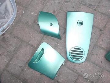 ET4 125 96-02 : forcella parafango km faro carene