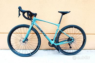 Giant Revolt Advanced 0 (2020) size M, carbonio