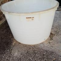 mastello vinaccia bacinella plastica 700 litri