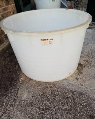 mastello vinaccia bacinella plastica 700 litri