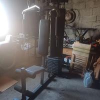 Attrezzo step per attività ginnica.