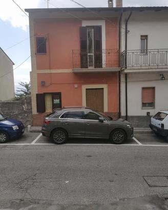 Casa di paese in via Stazione, 79