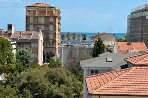 Attico Nuovissimo con Vista Mare in Centro