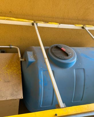 Serbatoio acqua 500 L + pompa autoclave Sterwins