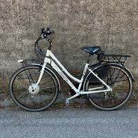 Bici elettrica perfettamentefunzionante prezzotra