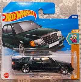 Modellino Hotwheels Mercedes-Benz 500e  