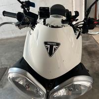 Triumph Street Triple 675