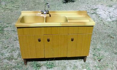 Lavello 2 vasche con rubinetteria