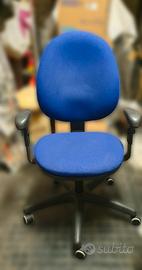 Sedia girevole da scrivania +mobiletto 