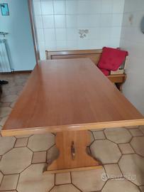 Tavolo in legno
