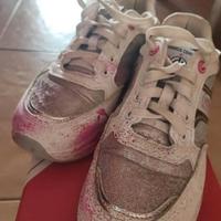 scarpe da tennis Enrico Coveri dipinte a mano