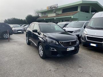 PEUGEOT 3008 BlueHDi 130 EAT8 Business NAVIGATOR