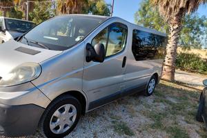 Renault trafic 9 posti