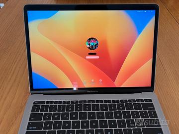 MacBook Pro 13" (2017) - 16GB RAM - 256GB SSD