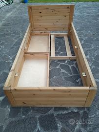 Letto singolo in legno massiccio
