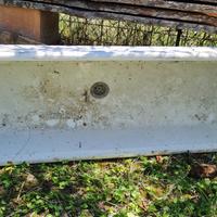 Lavello a canale in porcellana