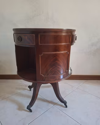 Tavolinetto/ comodino 