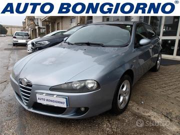 Alfa Romeo 147 5 Porte 147 5p 1.9 jtd Distinctive