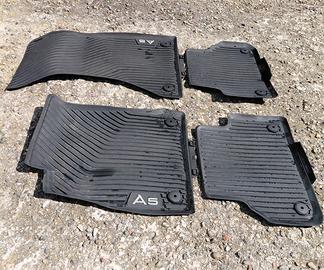 set tappetini in gomma per Audi A5