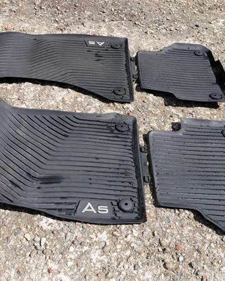 set tappetini in gomma per Audi A5