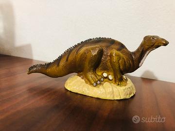 Dinosauro  Maiasaura 1988