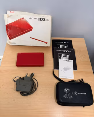 Nintendo ds lite rosso con scatola e accessori