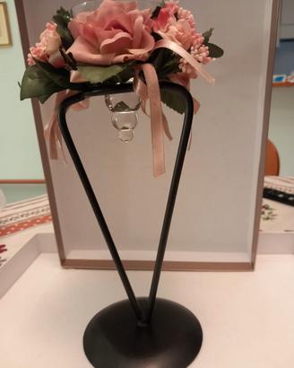portacandela con due ghirlande di fiori 