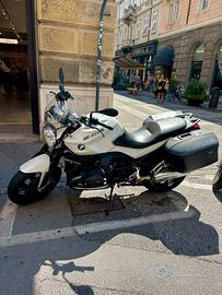 BMW R1200R