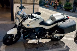 BMW R1200R