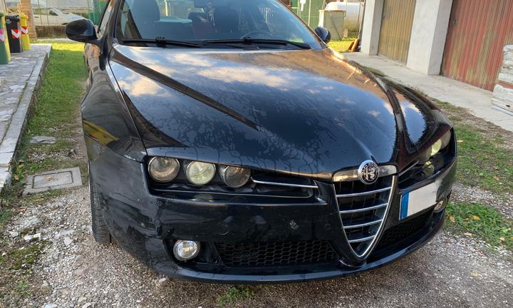Alfa Romeo 159