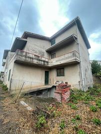 Guspini - Indipendente libera su 3 lati