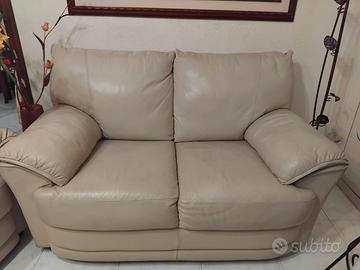 Divani in pelle due posti