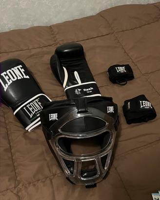 Leone Casco guantoni e fasce boxe kickboxing