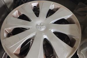 4 gomme invernali con cerchio. 