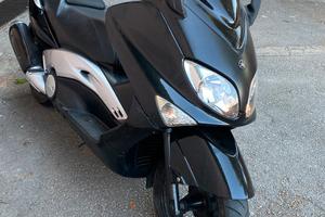 Yamaha Tmax