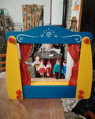 teatrino in legno 