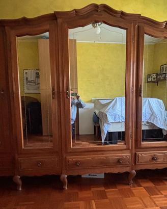 Guardaroba e Comò  Barocco Piemontese in noce
