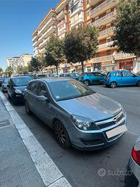 Opel Astra H 1.9 CDTi 120cv cambio automatico