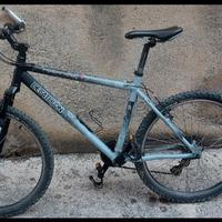 Mtb Taglia L Shimano 24  velocitá ruote misura 26 