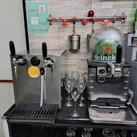 Bar old school cafe