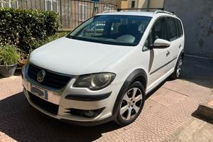 Volkswagen Touran Cross uniproprietario