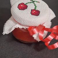 vasetto in vetro con frutta ricamato a mano
