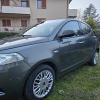 Lancia Ypsilon 2017 unico proprietario 