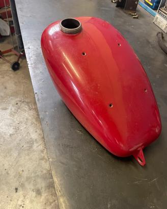 Serbatoio moto guzzi guzzino