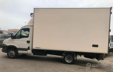 Autocarro Iveco isotermico frigo Carrier