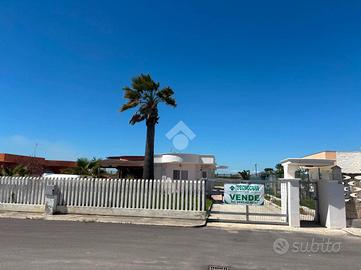VILLA SINGOLA A MANFREDONIA