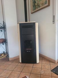 STUFA A PELLET MORETTI