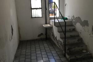 Cantina seminterrata uso deposito