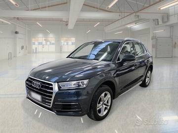 Audi Q5 45 TDI quattro S tronic Business Design 20