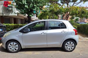 TOYOTA Yaris II Hatchback (XP9) 1.3 VVT-i Benzina